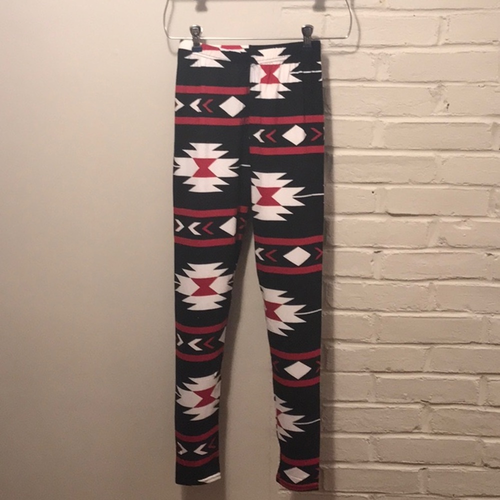 Aztec print leggings